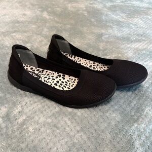 Hey Dude Women's Black Flats
